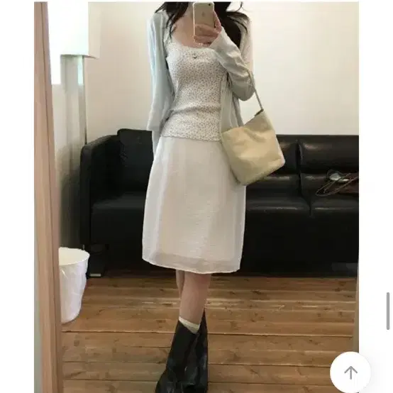 흰색 미디스커트