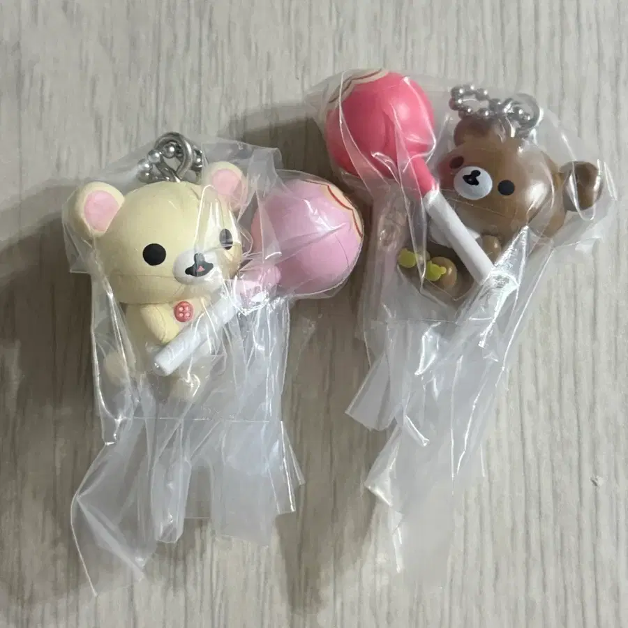 일본 가챠 리락쿠마 츄파츕스 사탕 키링 2종 일괄 미개봉 새제품