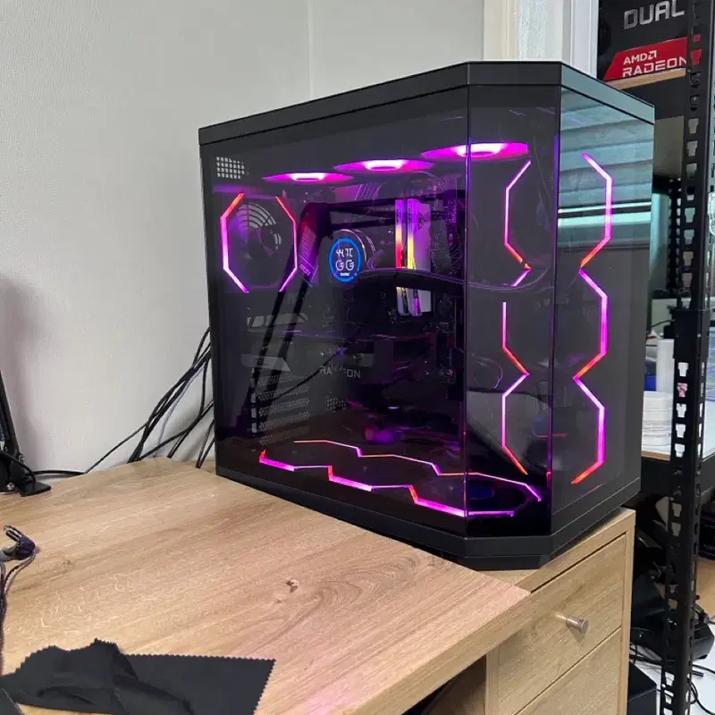 7800x3d 반본체 판매합니다. (필요시 글카 구매가능 RX6600)
