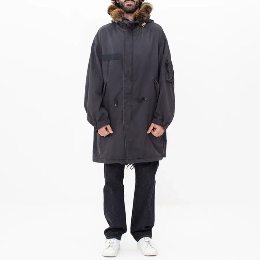 비즈빔 24aw 식스파이브 피쉬테일 파카 블랙 (1)