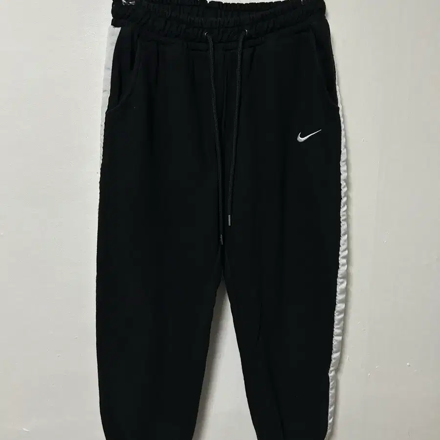 32-33 NIKE 나이키 스우시 로고 스웻 밴딩 조거팬츠 바지