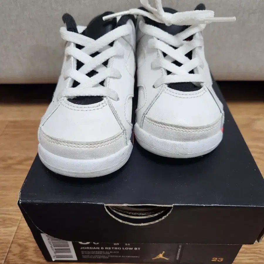 조던 6 인프라레드 로우 140