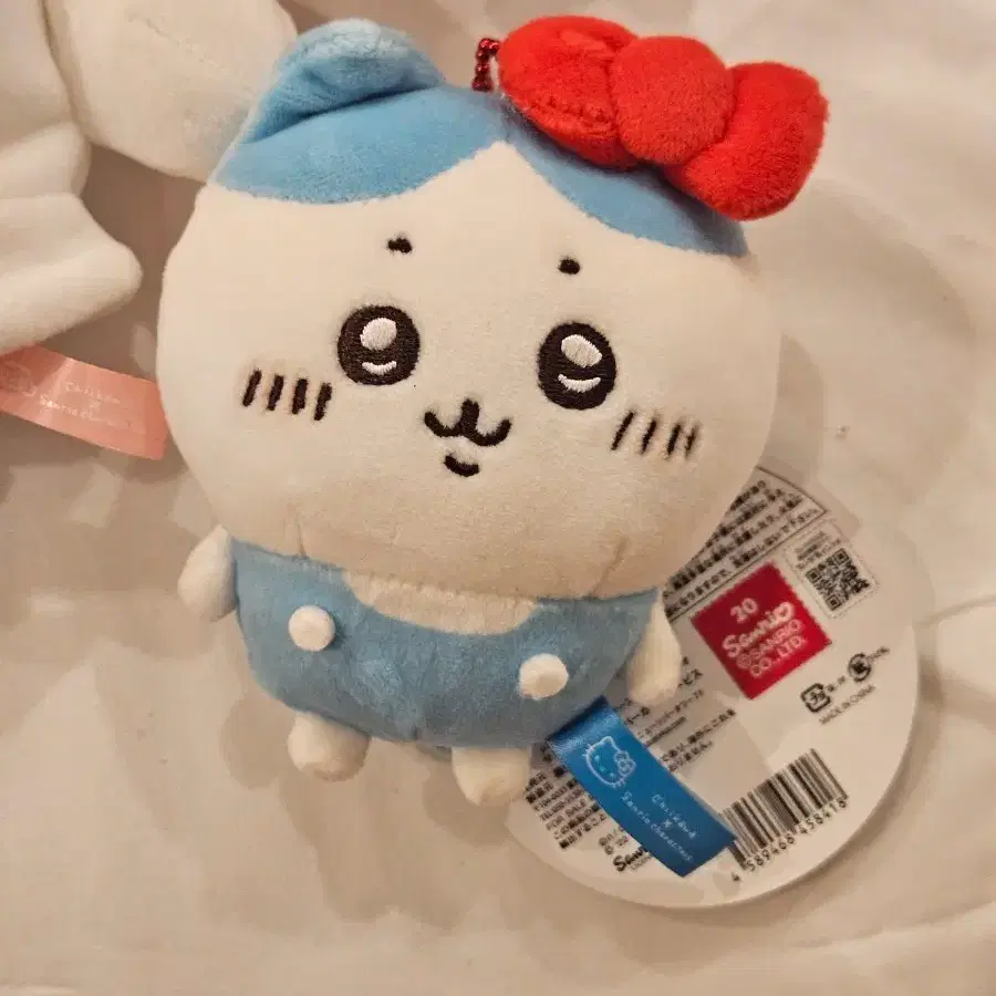 치이카와 x 산리오 하치와레 헬로 키티 쁘띠 미니 푸드 마스코트 키링