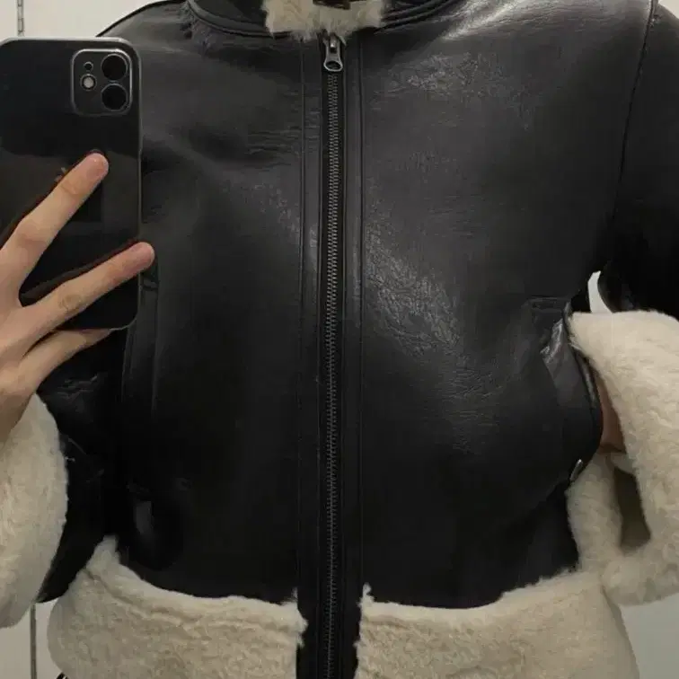 보헤미안서울 슬림핏시어링무스탕 블랙