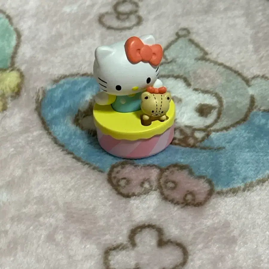 헬로키티 피규어
