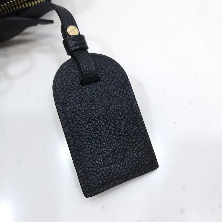 루이비통 앙프렝뜨 쁘띠뜨 팔레 (nfc/내장칩) 사진 8