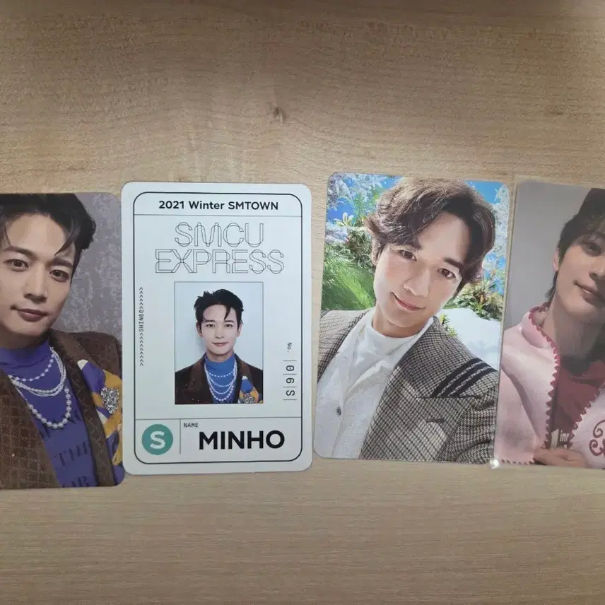 SHINee Minho冬ポカバッチSHINee MINHO