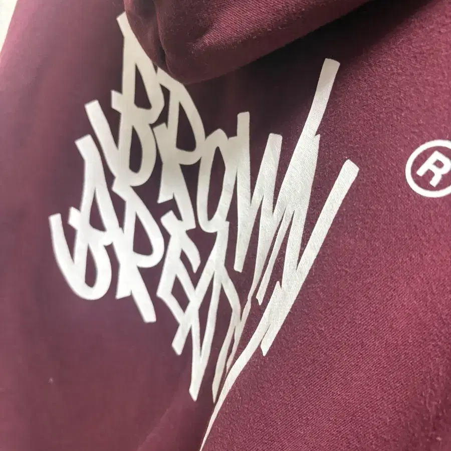 브라운브레스 버건디 후드티