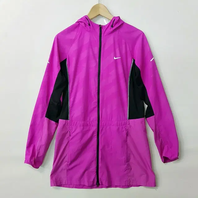 NIKE ナイキ ウインドブレーカー フード ジャケット ピンク