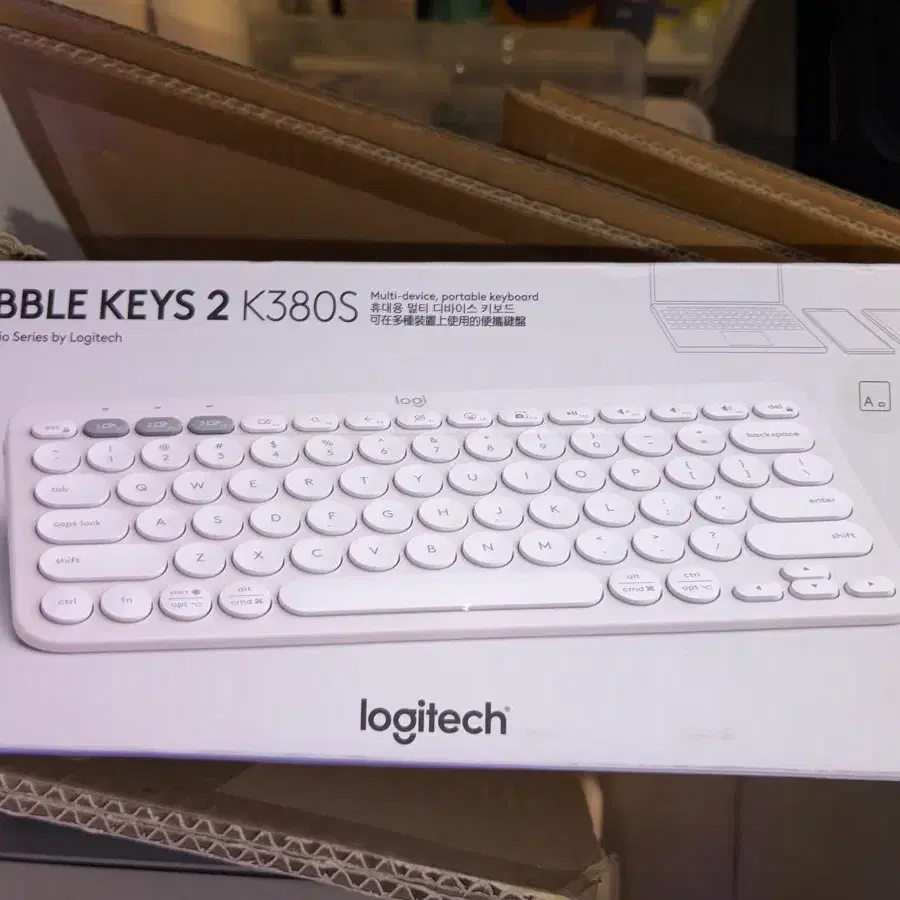 로지텍 Pebble Keys 2 K380S 화이트 키보드