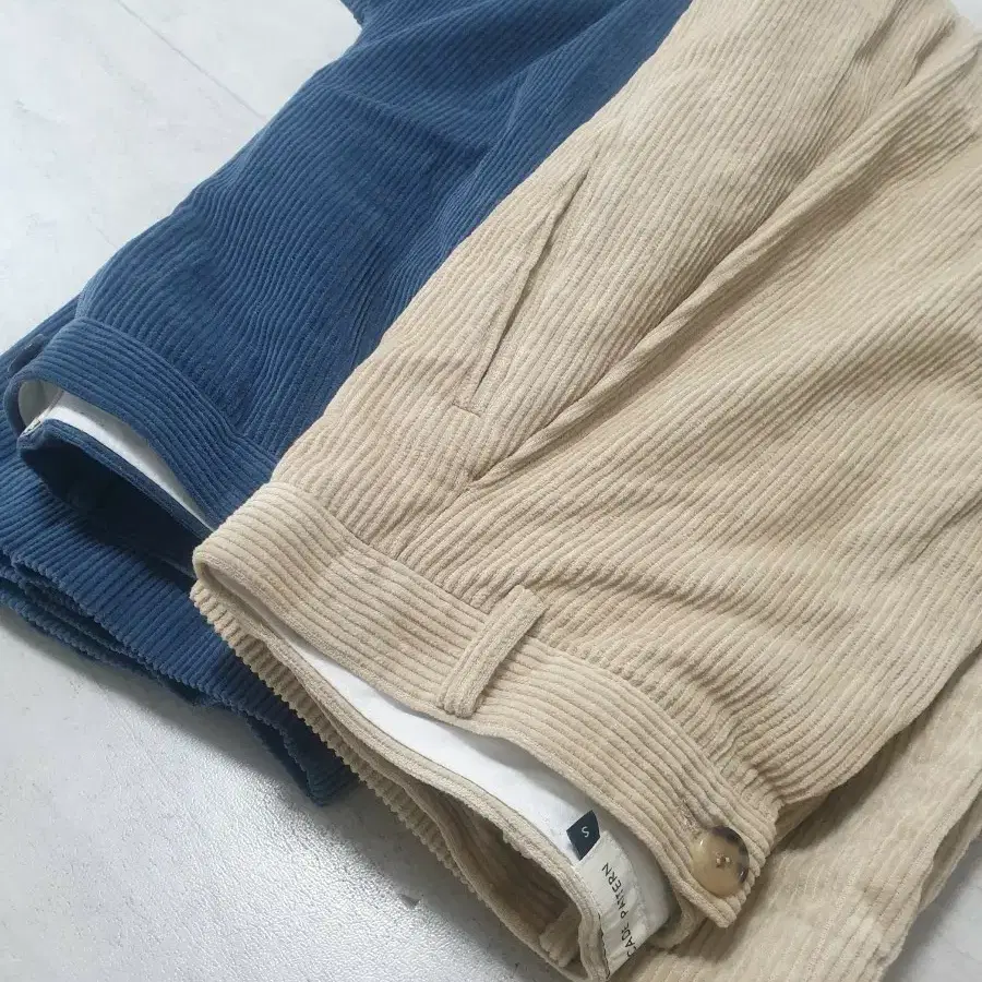 파사드패턴 코듀로이 바지