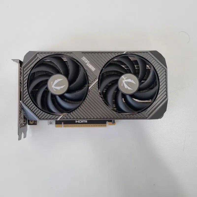 조탁 RTX 5060TI 16GB 게이밍