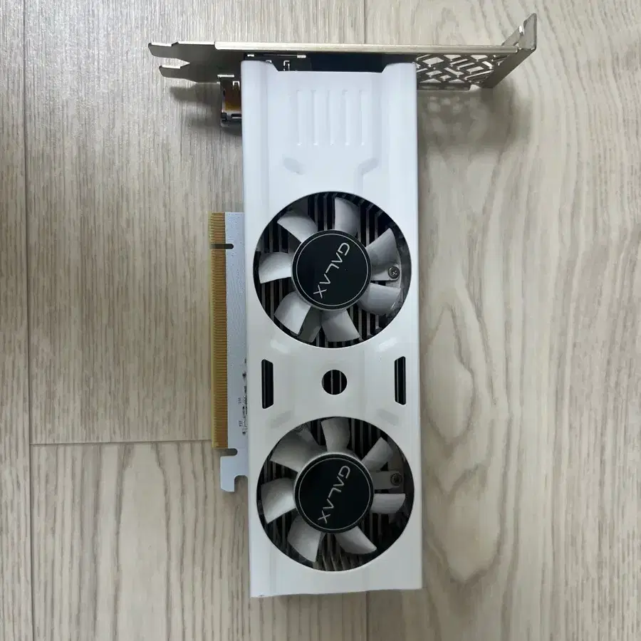 RTX 3050 LP 갤럭시 WHITE D6 6GB 무전원 슬림 그래픽카드 3050lp