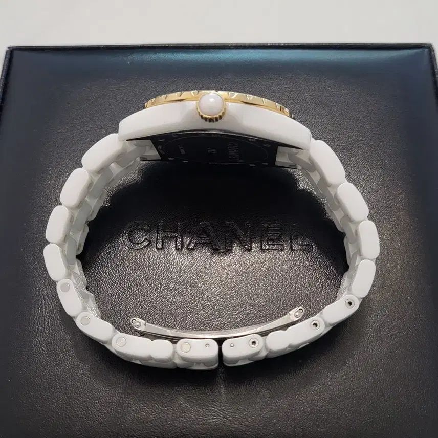 샤넬 j12 팬텀 18k 골드38mm 남성 쿼츠 시계 2핸즈 화이트 세라믹 남자 팔찌 사진 7