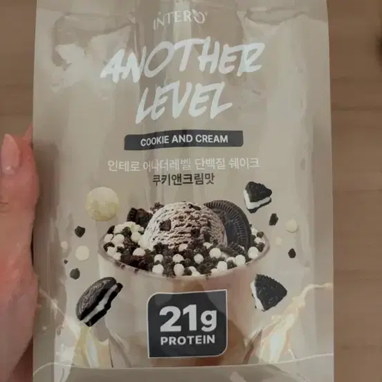 인테로 어나더레벨 단백질 쉐이크 쿠키앤크림맛