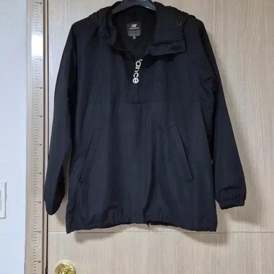 뉴발란스 바람막이  하프 집업 후드  옆 지퍼 95~100 허리스트링