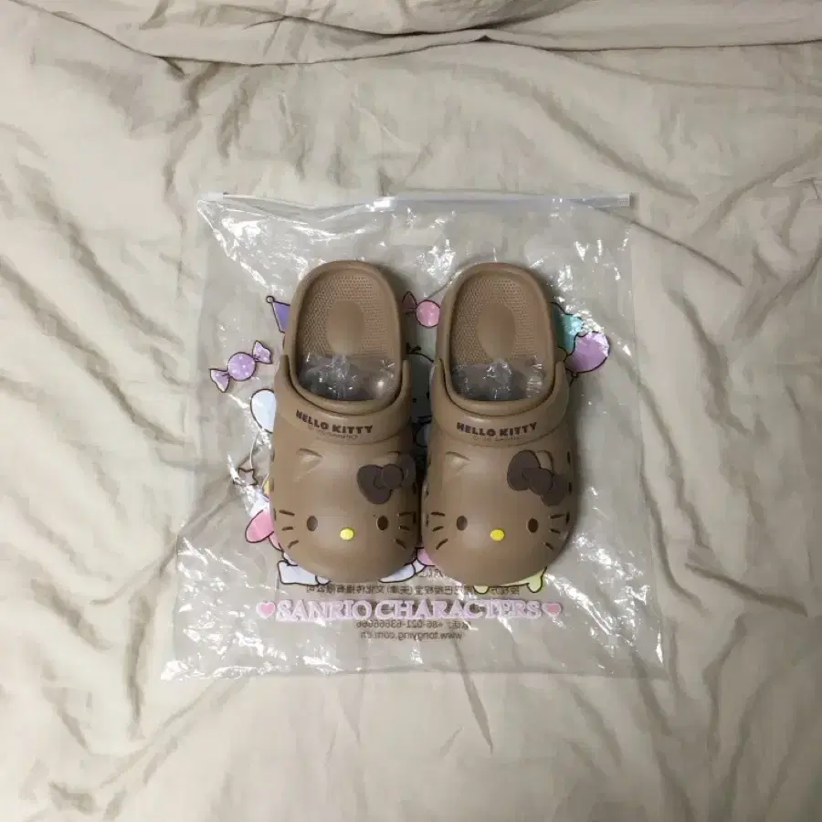 *shoes 헬로키티 크록스 - 태닝키티 240 새상품