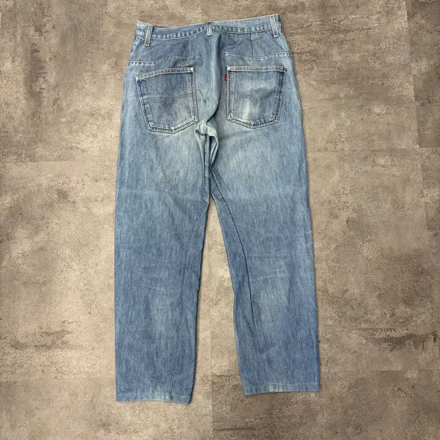 2000s Levi's Engineered Jeans Made in USa