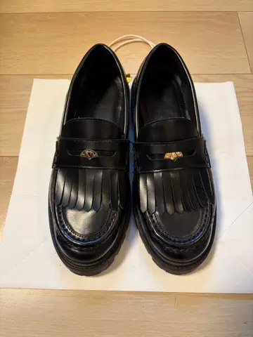 H&M 프린지 로퍼 블랙 39