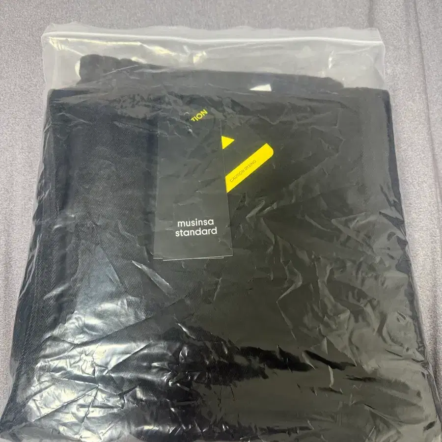 무신사스탠타드 커브드 팬츠 블랙