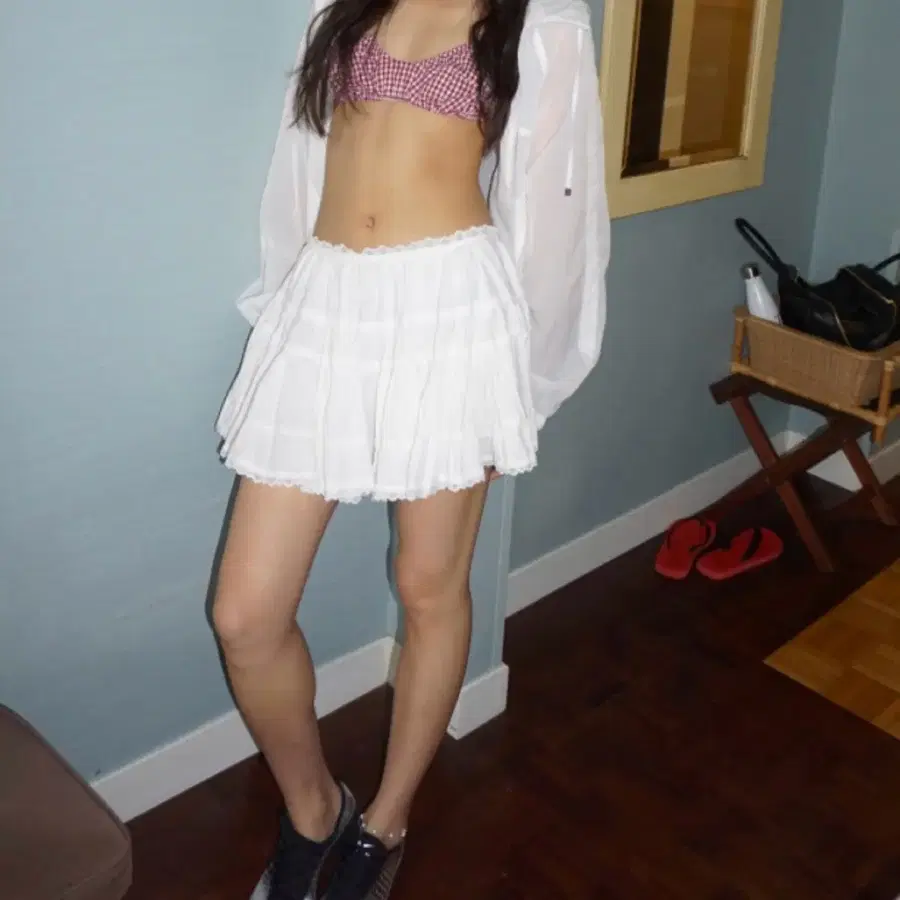 쏘딩키브레드 Mandy White Skirt 화이트 스커트