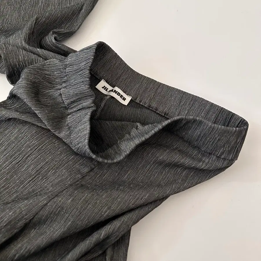 질샌더 jil sander 플리츠 팬츠