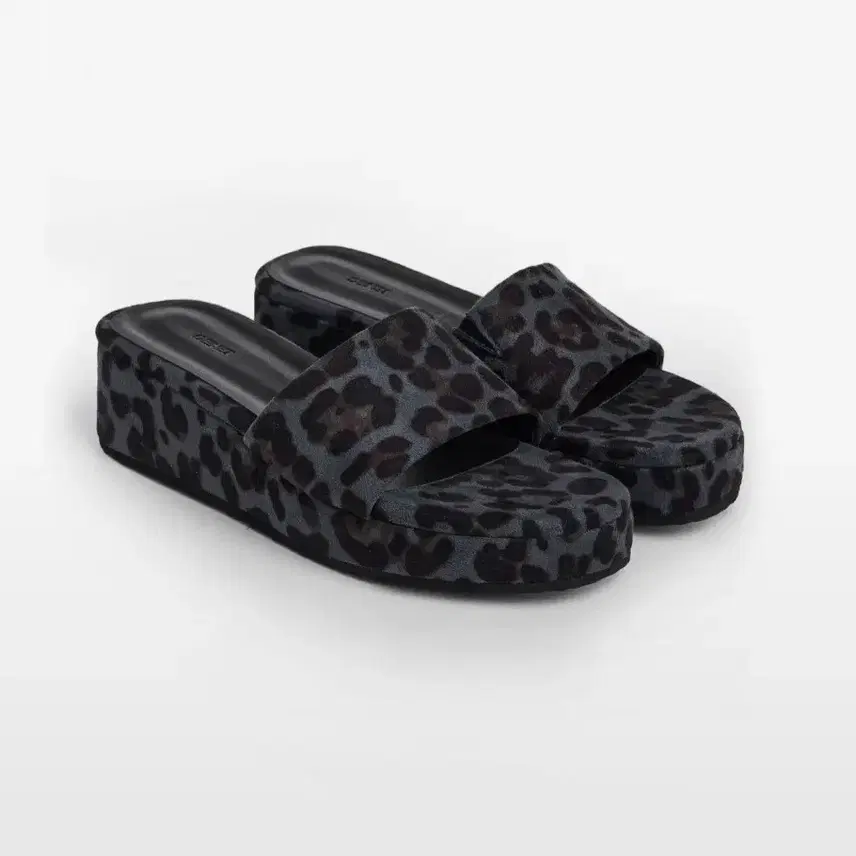 販売終了新品）ダイネットスリッパDEINET SLIPPER IN NAVY LEOPARD