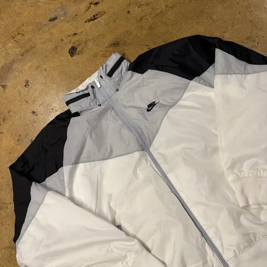[純正/2XL]ナイキ 風防ウィンドブレーカー