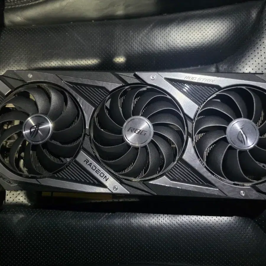 안전거래 ASUS ROG STRIX RX 6700XT OC 최상급기