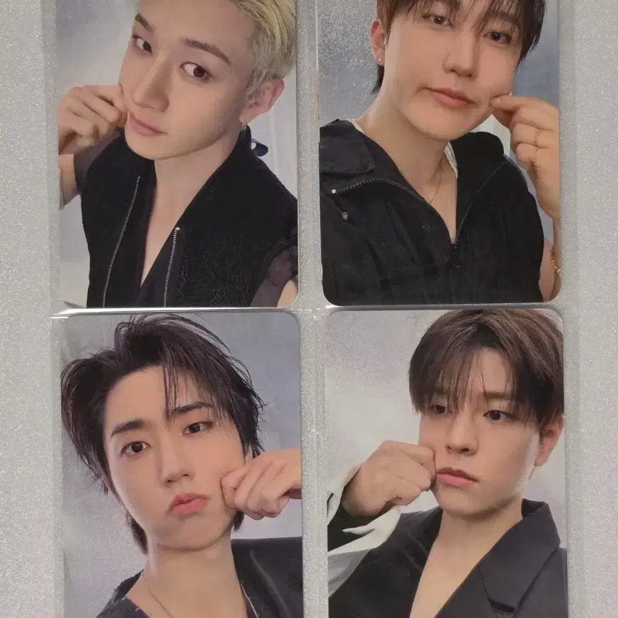 [미개봉/8종1세트] 스트레이키즈 런잇 엠디 굿즈 특전 포토카드 세트 (8 PCS) 스키즈 포카