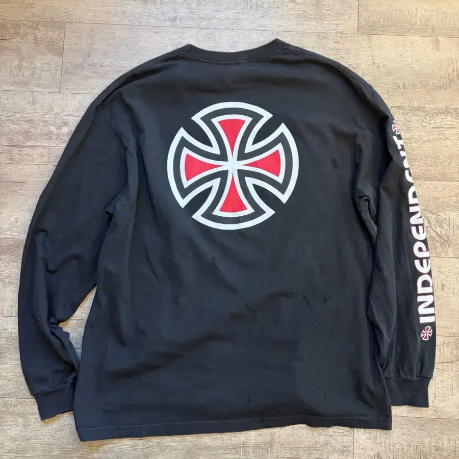 인디펜던트 트럭 슬리브 블랙 XL