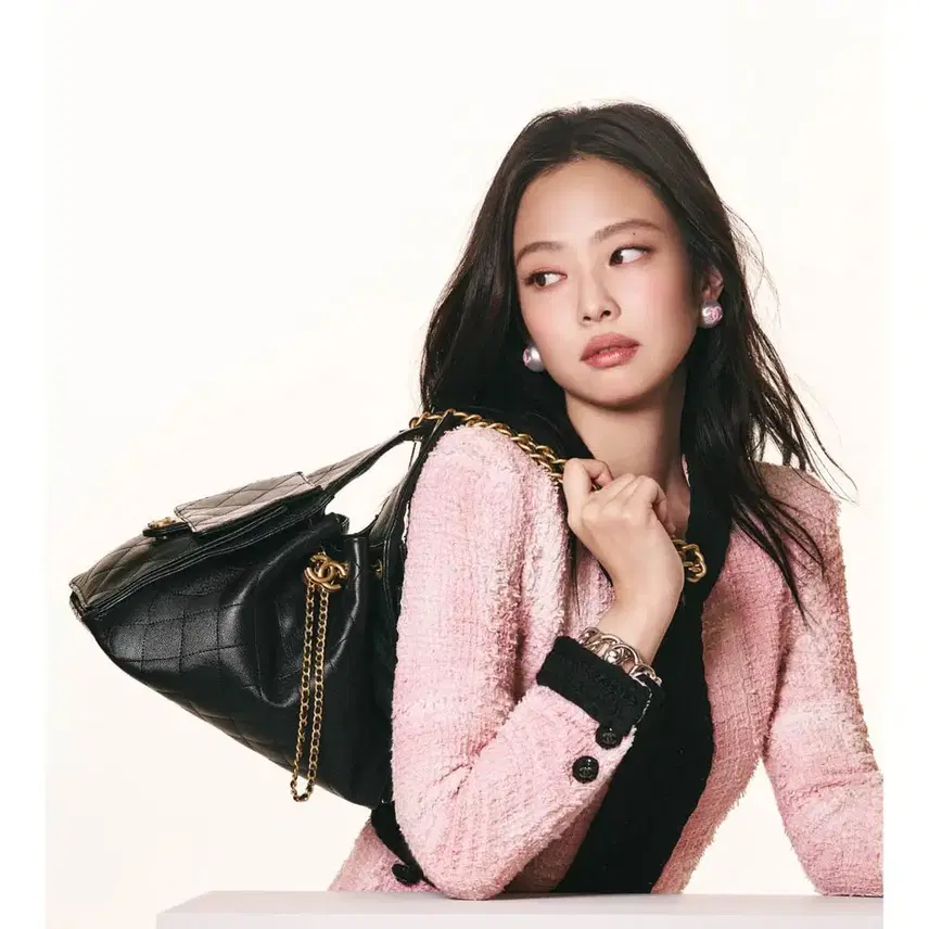 샤넬 25백 스몰 캐비어 블랙 AS5293 제니백/26년6월구매/백화점풀셋트 사진 1