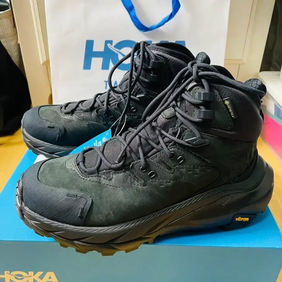 호카 카하 2 GTX 7사이즈 240 올블랙