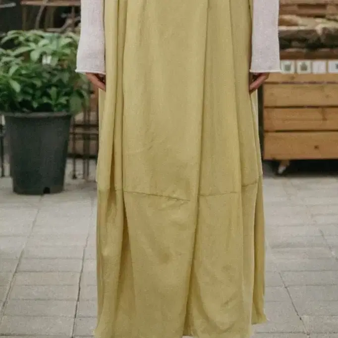 모노크롬 amber cupra skirt