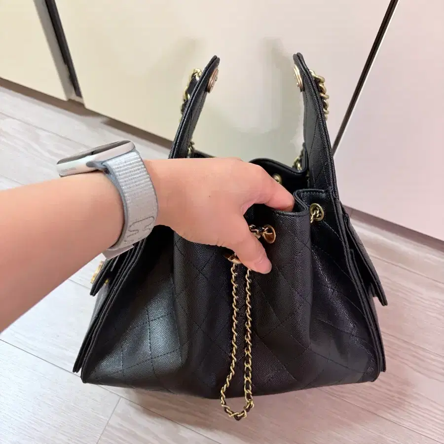 스몰 캐비어 금장 블랙