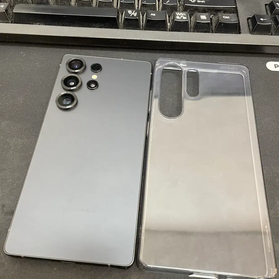 갤럭시S25울트라 제트블랙 256GB 무잔상 상태좋은 중고92만8천팝니다