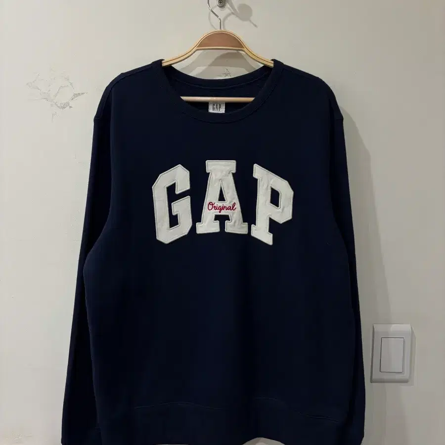 72. Gap 갭 맨투맨 네이비