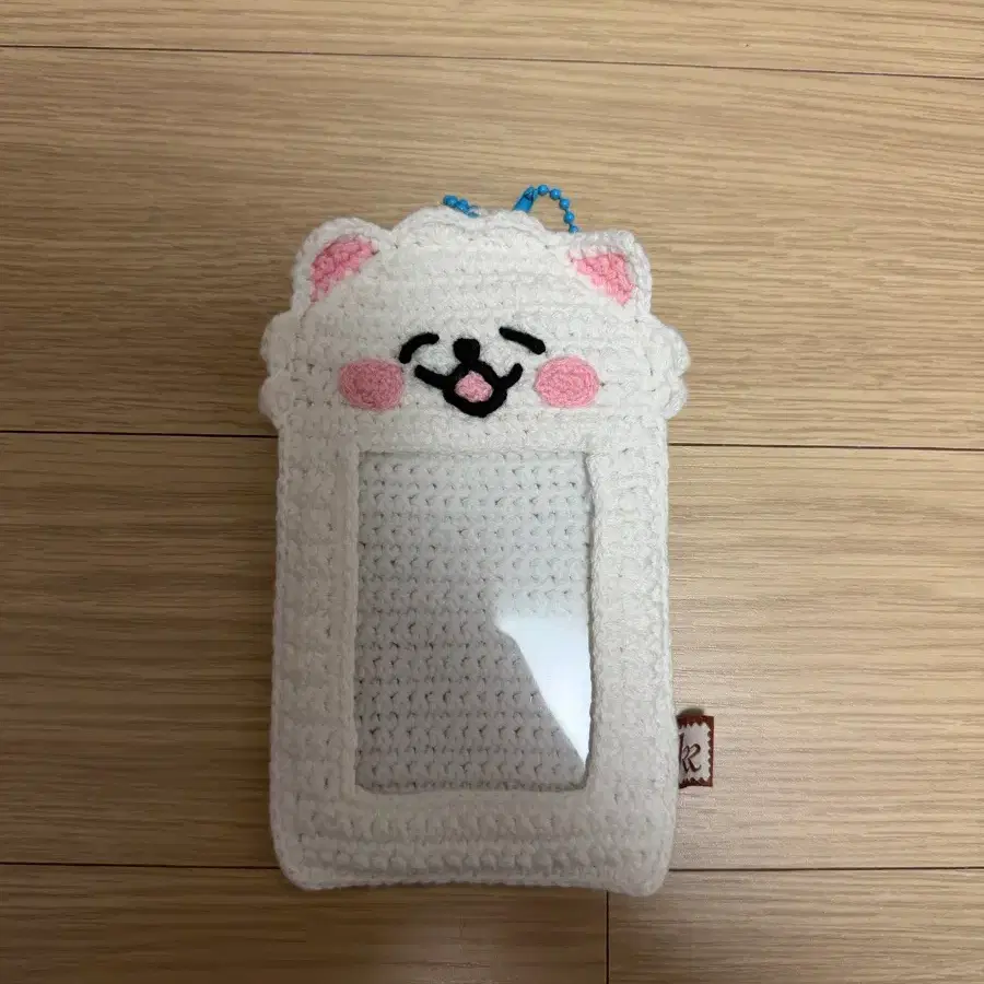 르세라핌 핌즈클럽 즈하롱 꾸로셰 포카 홀더 판매