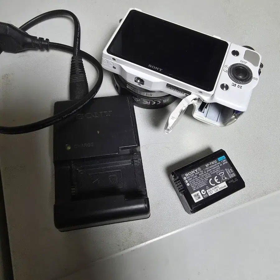 소니 NEX-5T 화이트 바디만(렌즈 없음)
