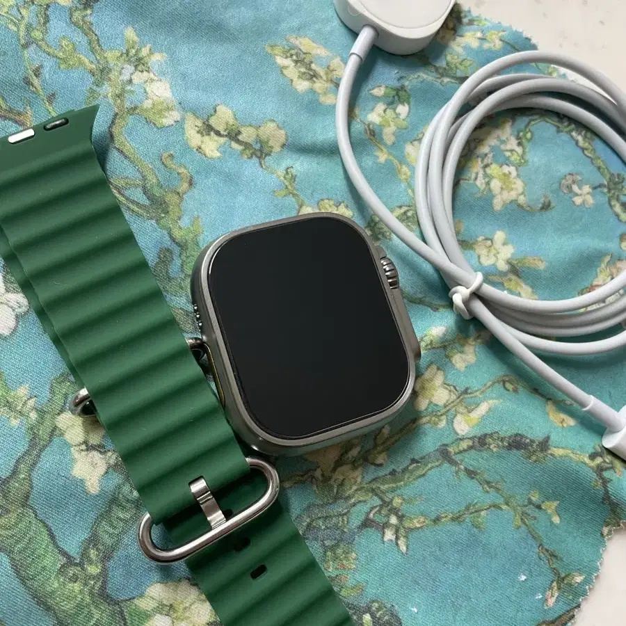 애플워치 울트라1 내추럴 49mm S급 배터리89프로