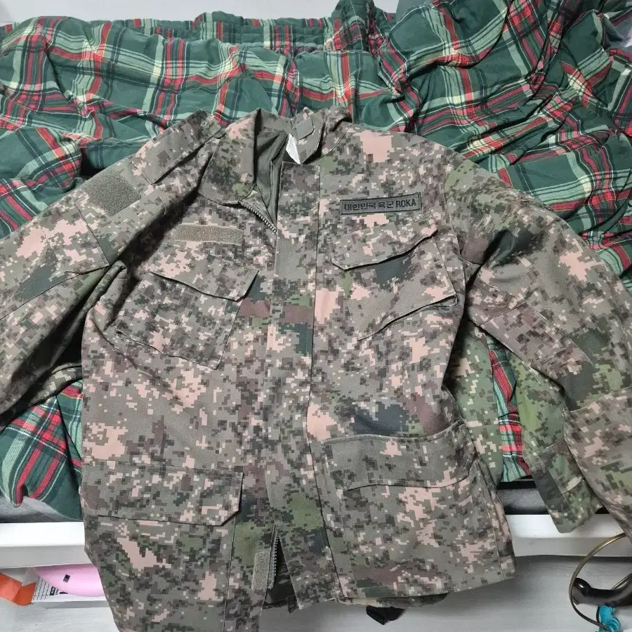 구형 디지털 야상