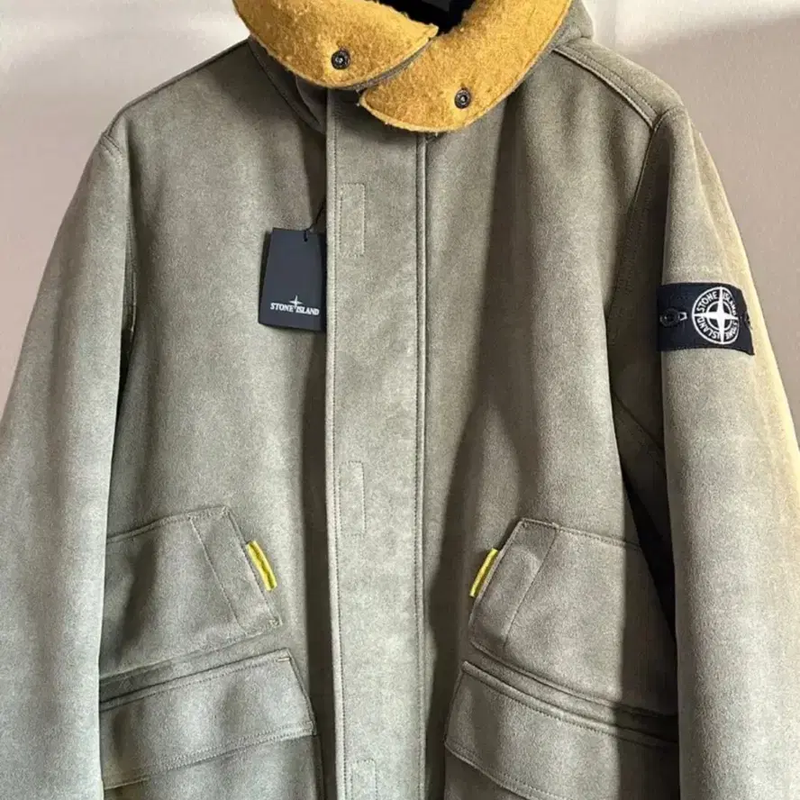 스톤아일랜드 맨메이드 스웨이드 점퍼 18fw L(105)