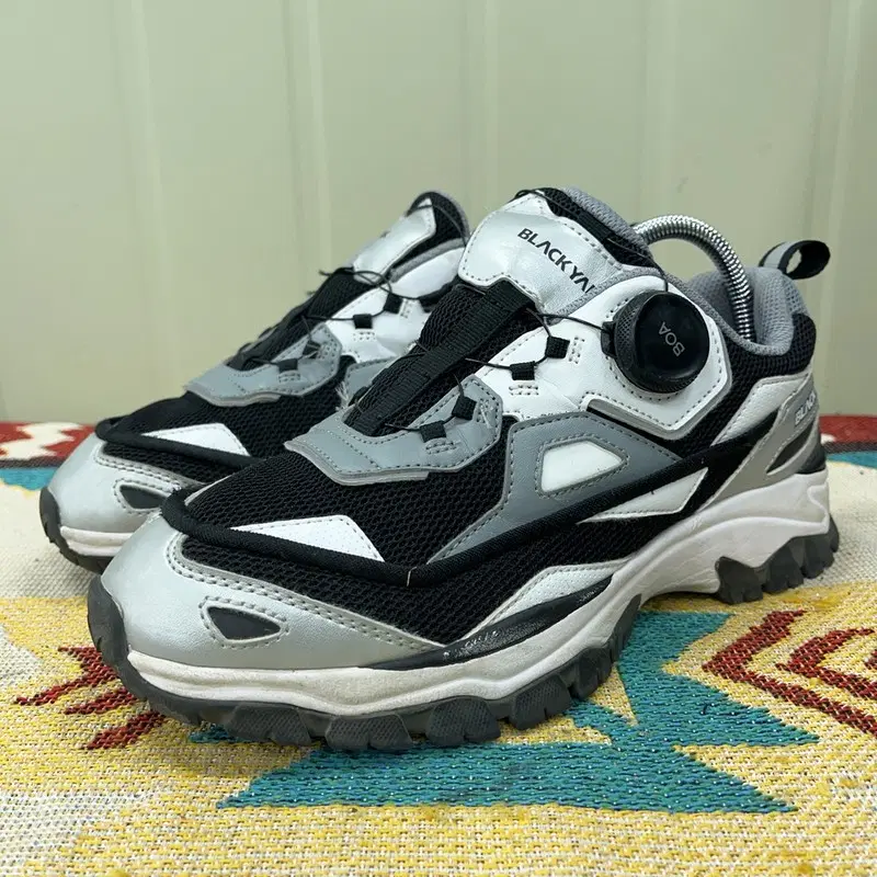 블랙야크 다이얼 스니커즈 운동화 250 F00150