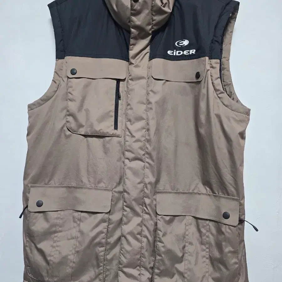 EIDER 남성 베스트 카키/블랙