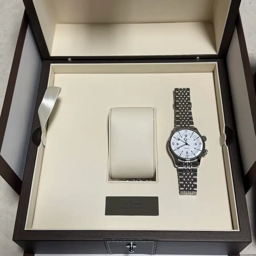 론진 레전드다이버 39mm 화이트