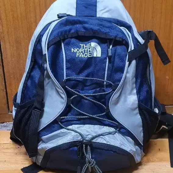ノースフェイス登山バックパック20リットル