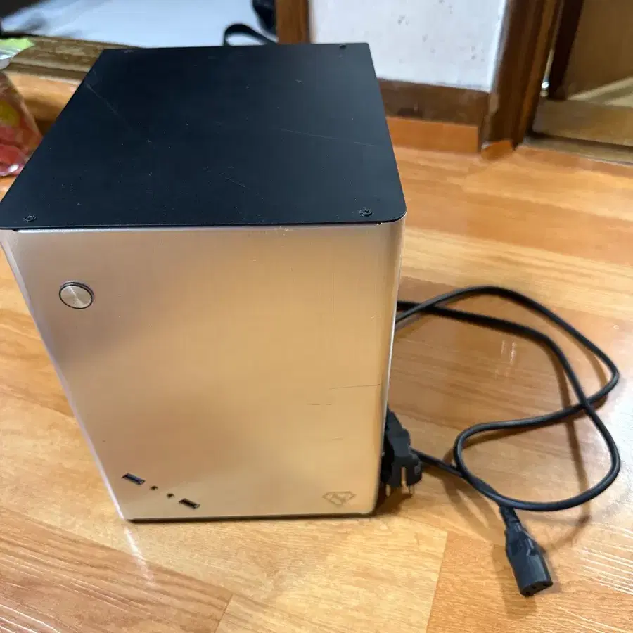 실버 미니 ITX PC 본체