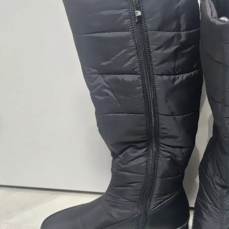 블랙 퀼팅 롱 부츠 225