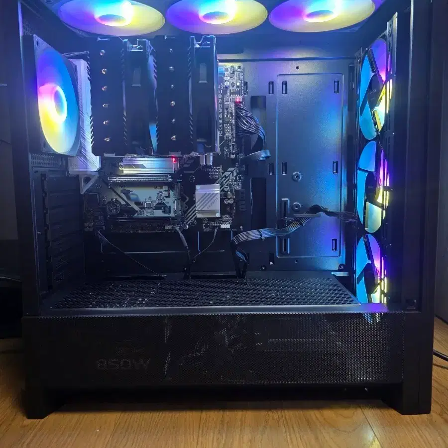 AMD 라이젠 9800x3d, ssd1테라, 램 32기가 등 컴퓨터 글카제외 반본체 판매