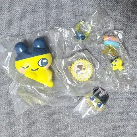 일괄)다마고치 ufo 말랑 소프비 가챠 반지 초코 캔디 사탕 마메치 미미치 구치파치 블로키 초코